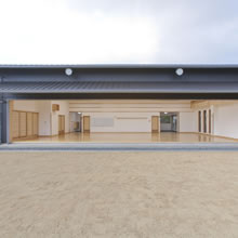 長崎県立城南高校弓道場(2014年 S+RC造 平屋 大村市)
